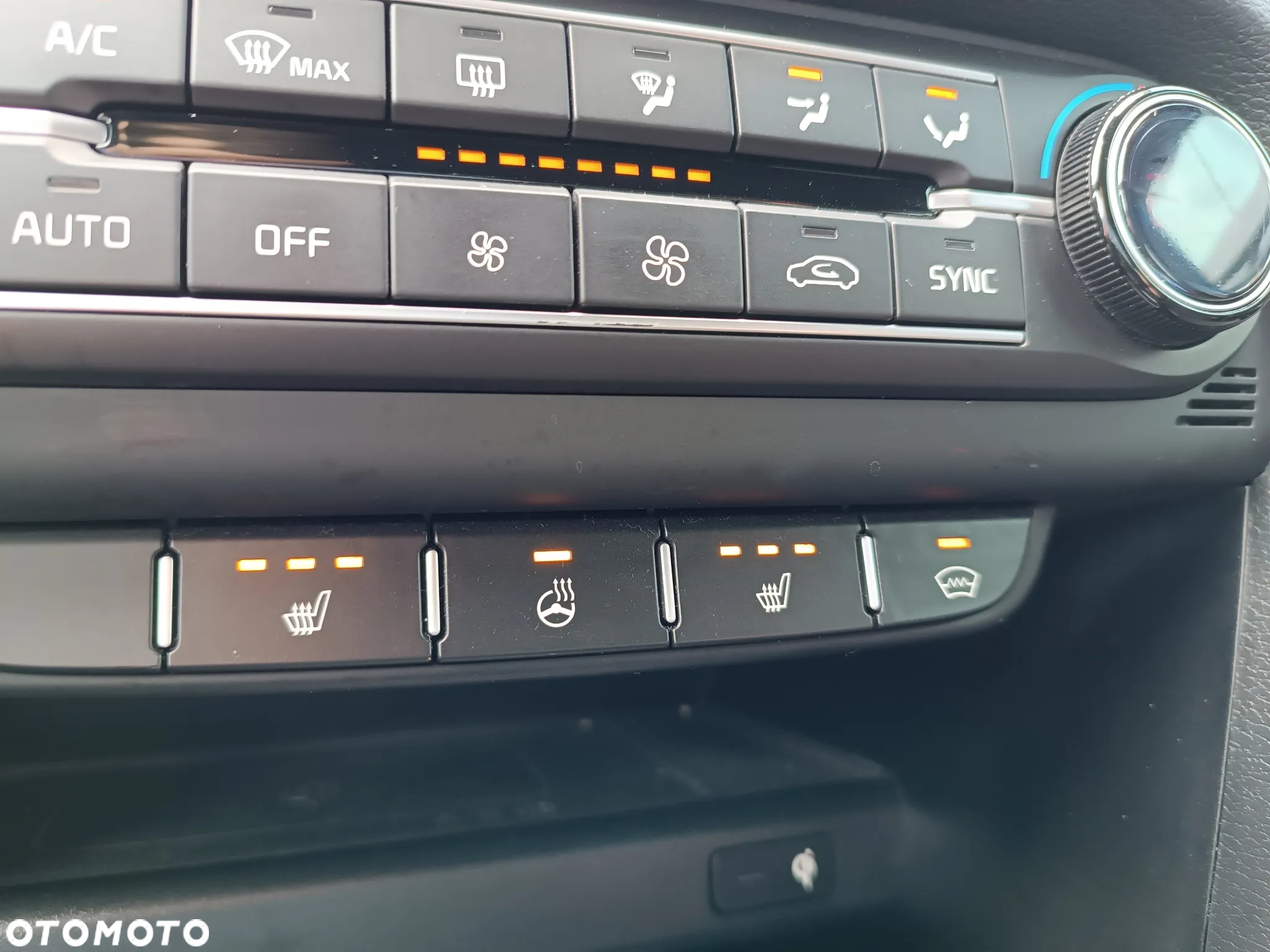 Kia ProCeed 1.6 T-GDI GT DCT - 16