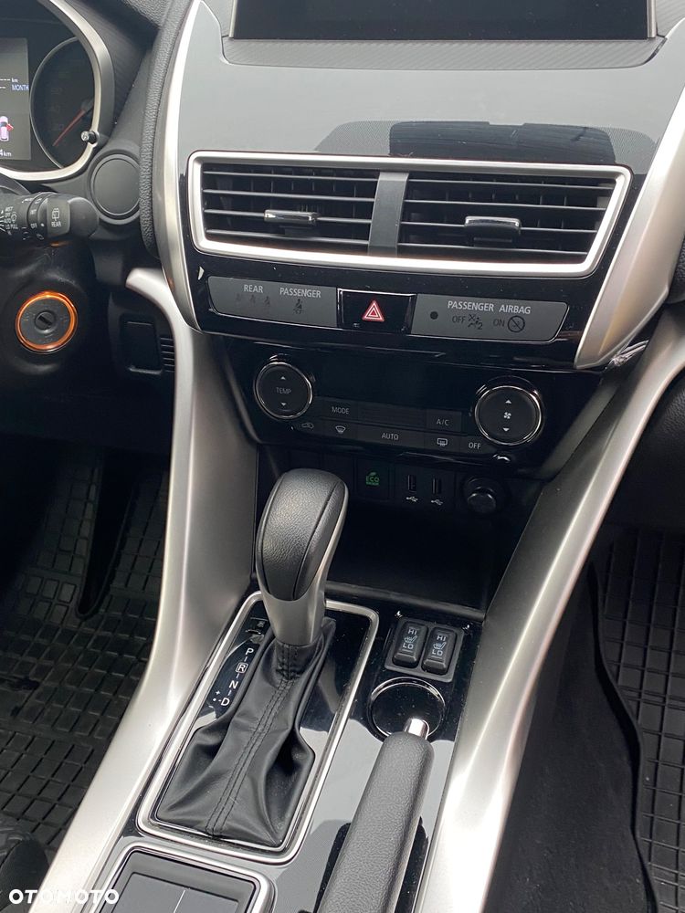 Mitsubishi Eclipse Cross 1.5 T GPF Intense Plus CVT - 27