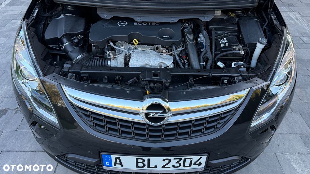 Opel Zafira - 32