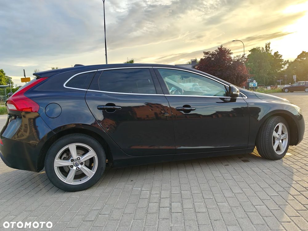 Volvo V40 D2 Momentum - 6
