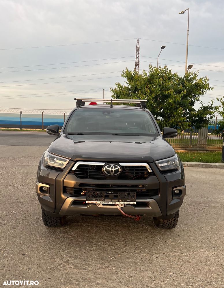 Toyota Hilux 2.8D 204CP 4x4 Double Cab AT Invincible - 1