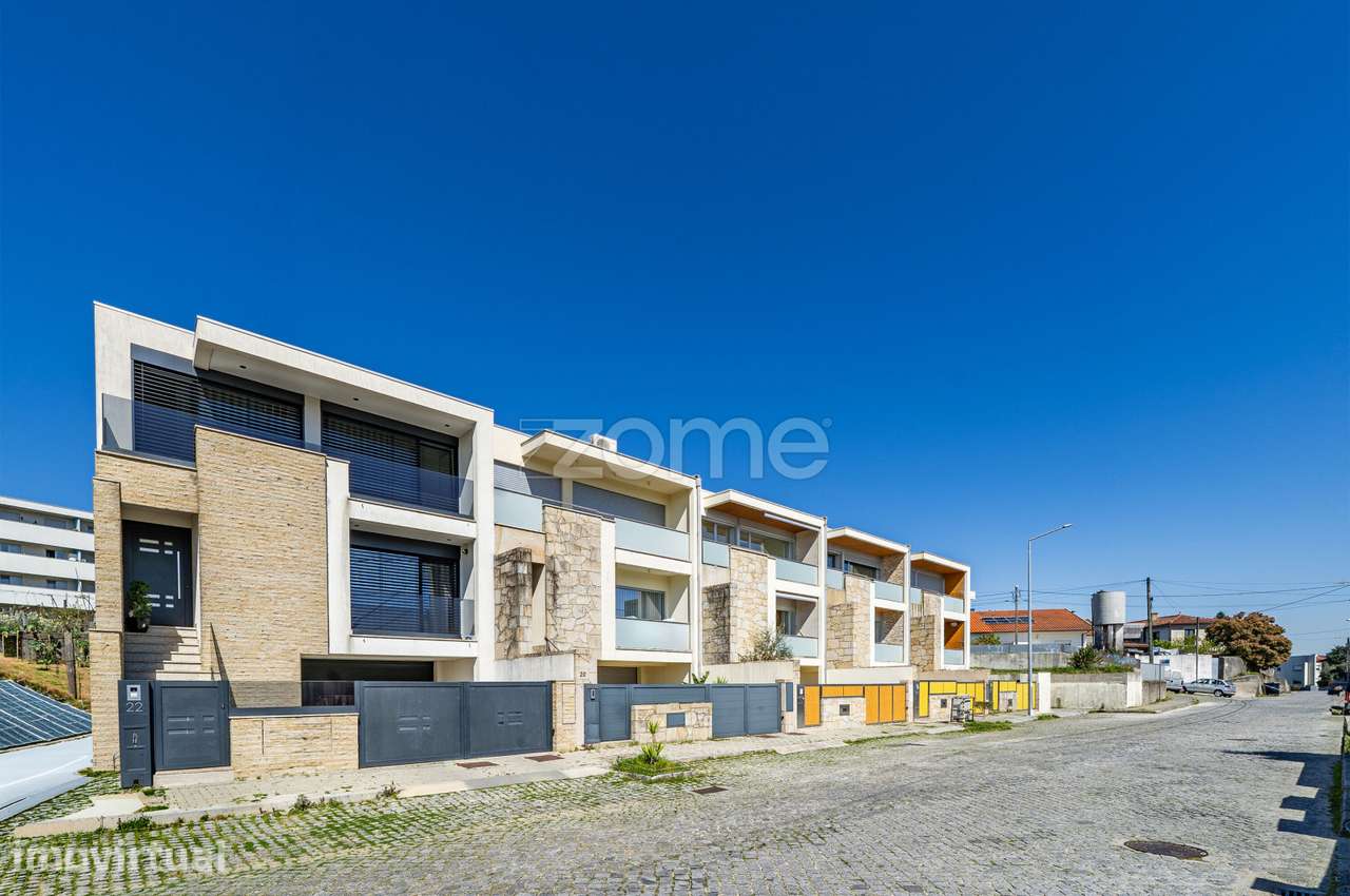 Moradia T4 + Escritório, como nova, na Amarela em Ferreiros - Braga - Grande imagem: 2/60