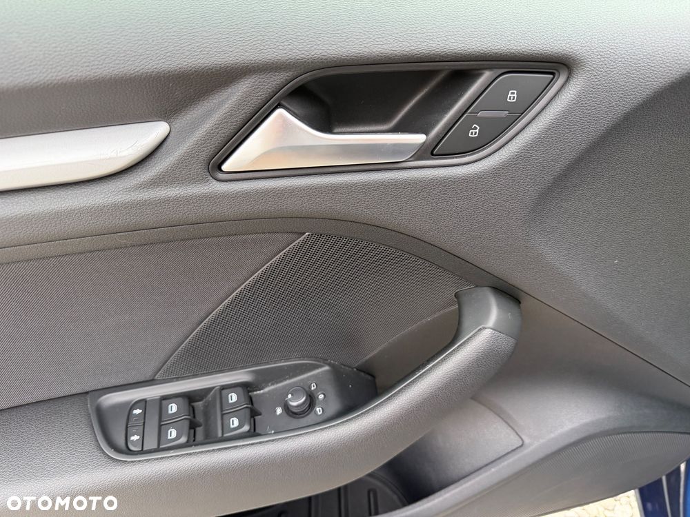 Audi A3 Sportback 2.0 TDI (clean diesel) Ambition - 32