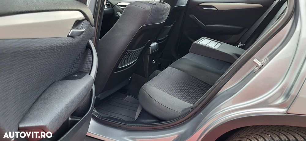 BMW X1 sDrive18d - 36