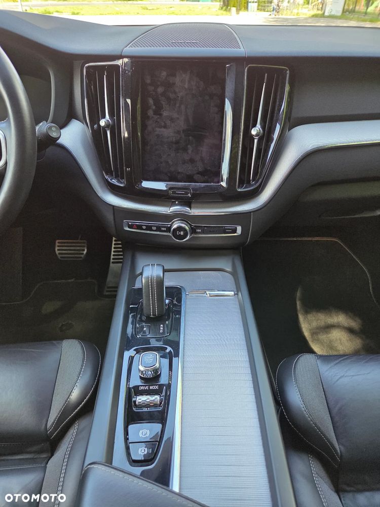 Volvo XC 60 B4 D AWD R-Design - 10