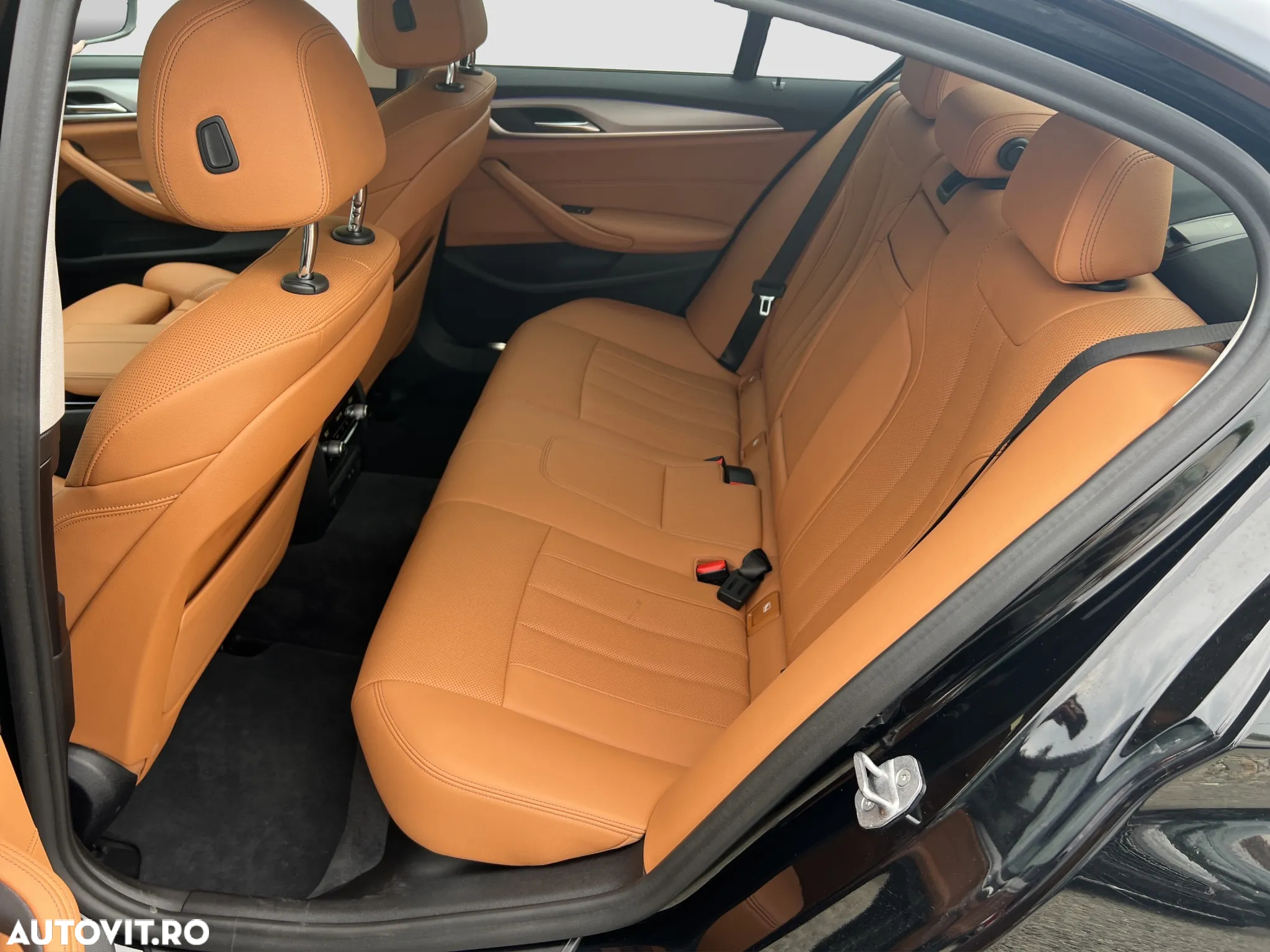 BMW Seria 5 520d Efficient Dynamics Edition Aut. Sport Line - 8