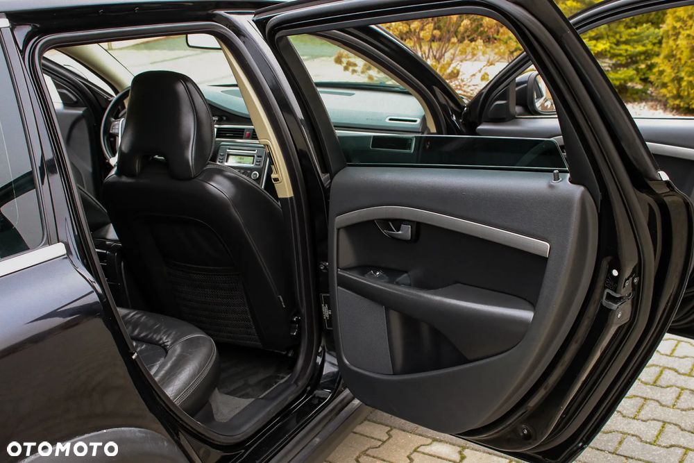 Volvo XC 70 3.2 AWD Summum - 25