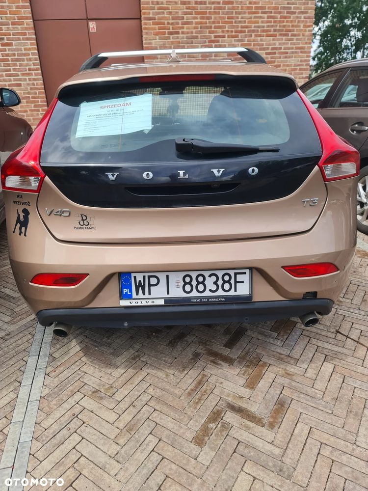 Volvo V40 T3 Kinetic - 2