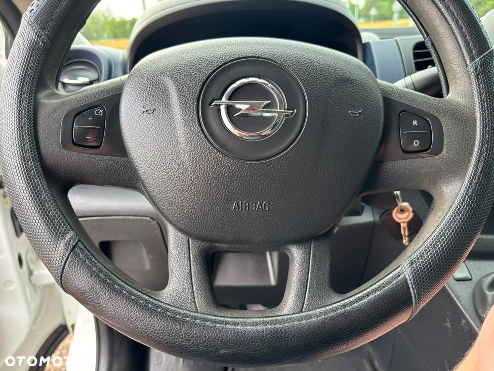 Opel Vivaro - 14