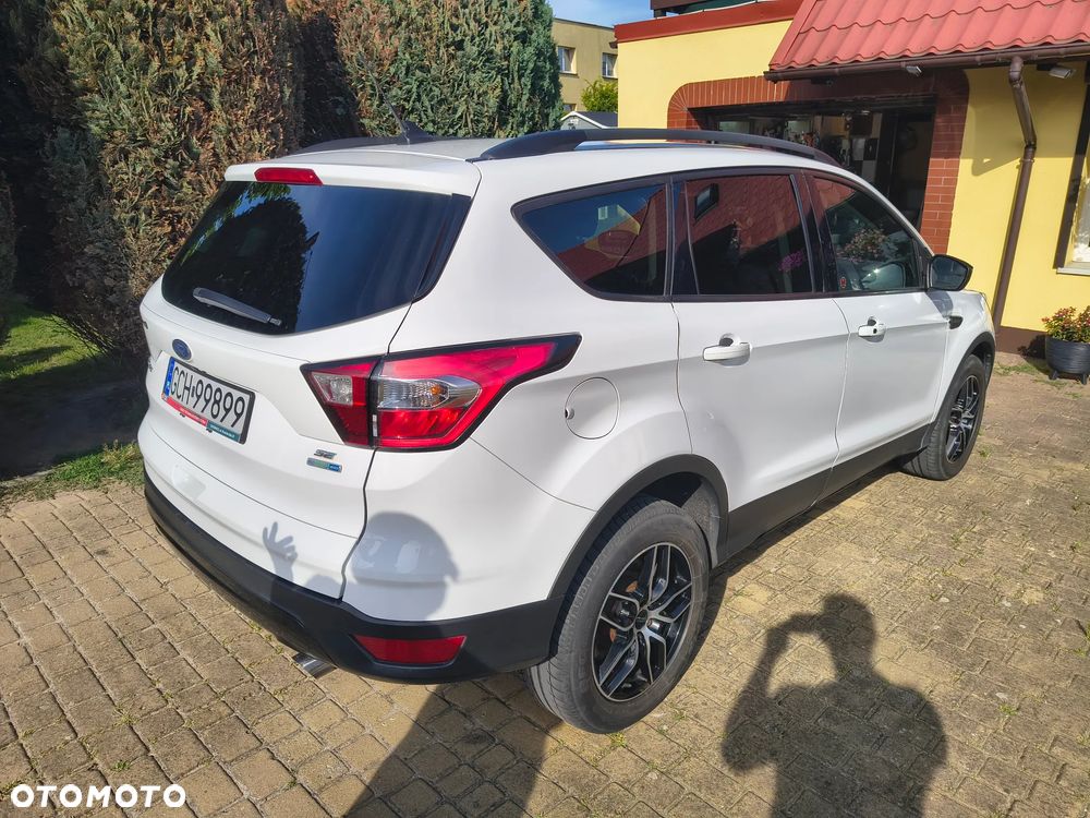 Ford Kuga - 9