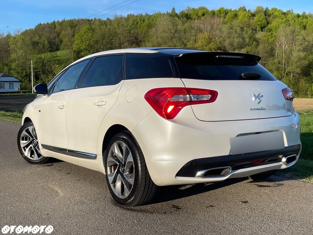 DS Automobiles DS 5 - 10