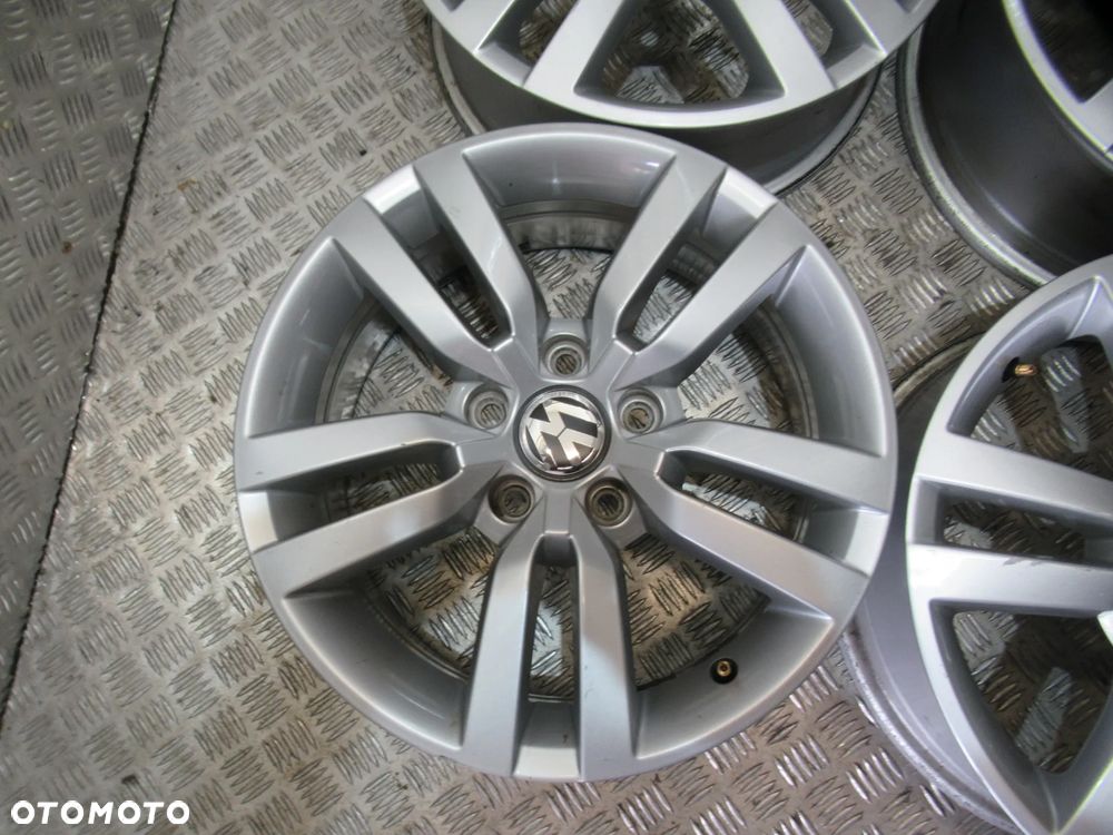 Felgi Vw Tiguan T-Roc Tiguan Caddy 6,5Jx16 et33 5x112 - 7