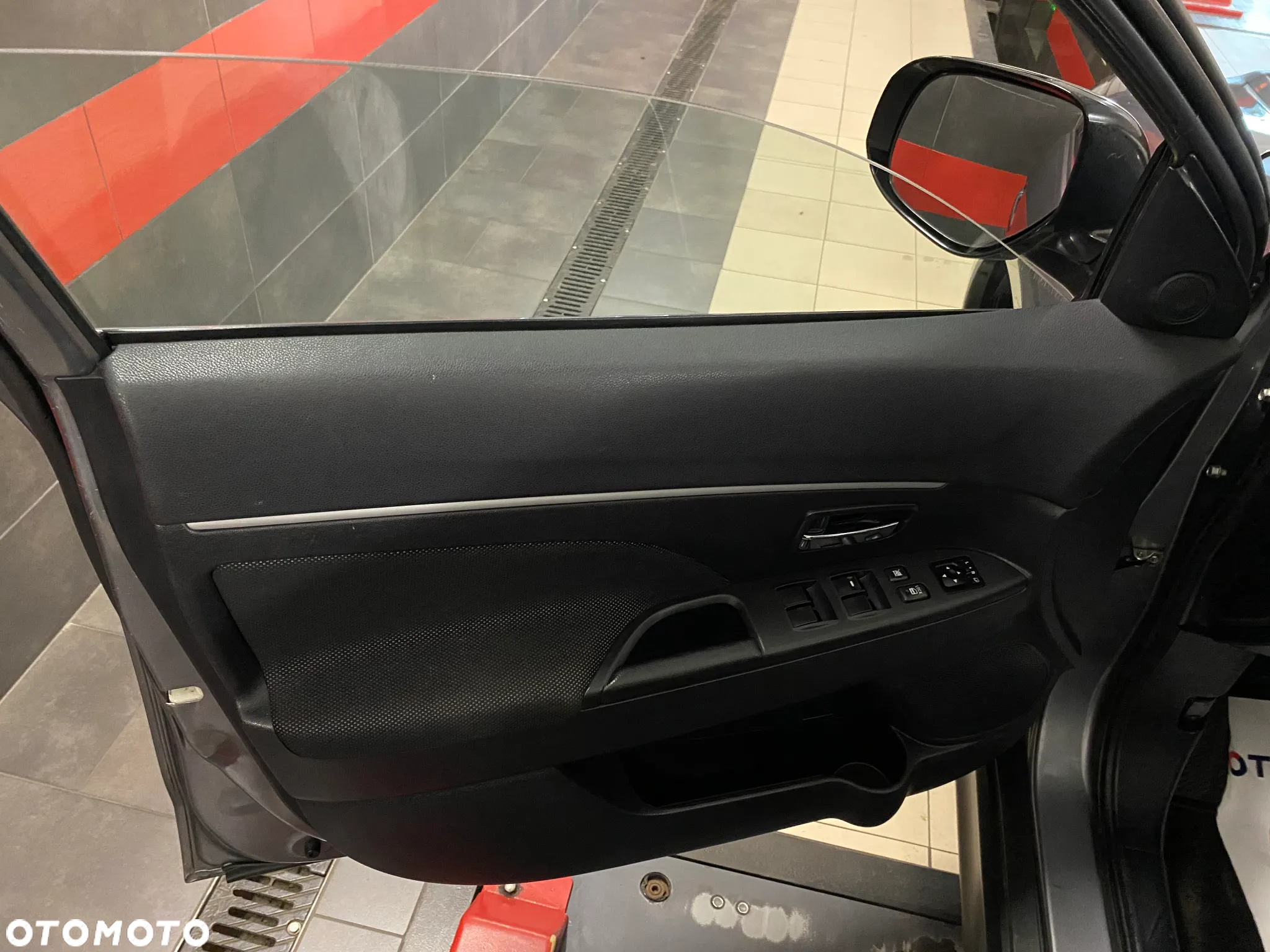 Mitsubishi ASX 1.6 Intense - 12