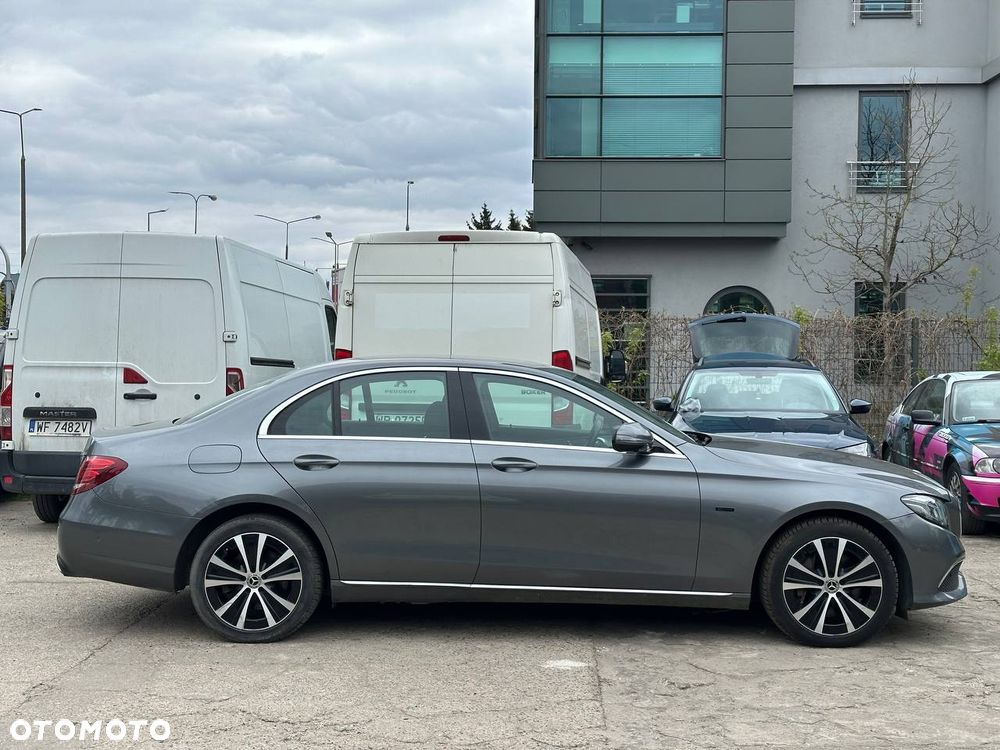 Mercedes-Benz Klasa E 300 de Business Edition - 15