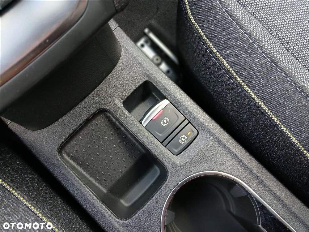 Renault Captur 1.0 TCe Techno - 12