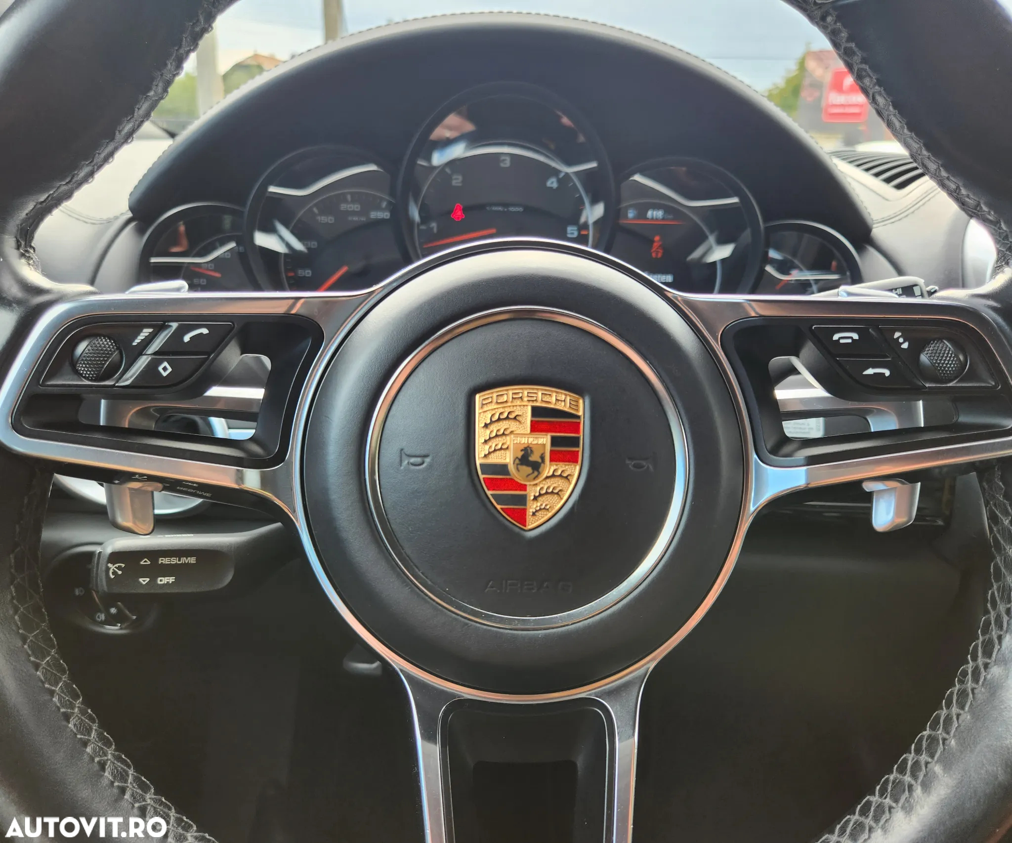 Porsche Cayenne 3.0 L - 28
