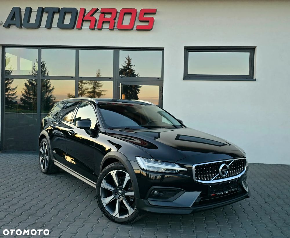 Volvo V60 Cross Country B4 D AWD Geartronic Pro - 2