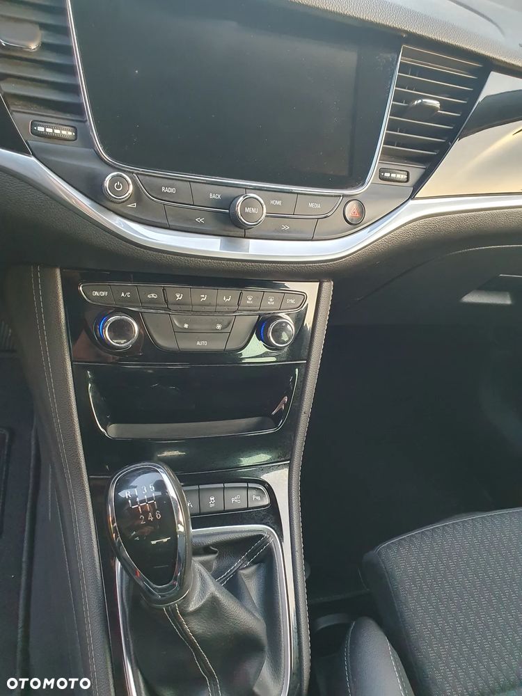 Volvo V40 T3 R-Design Kinetic - 23