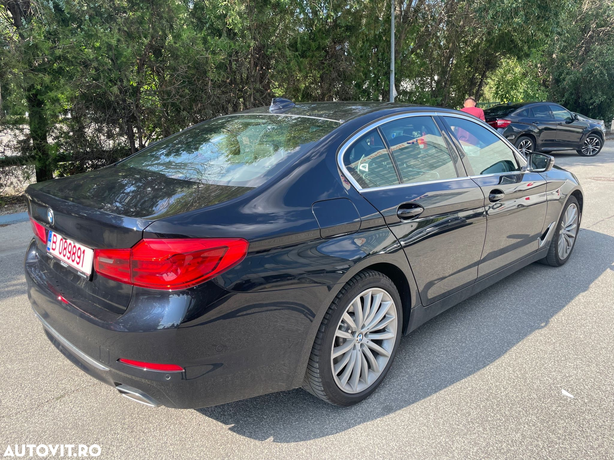 BMW Seria 5 540i xDrive AT - 12