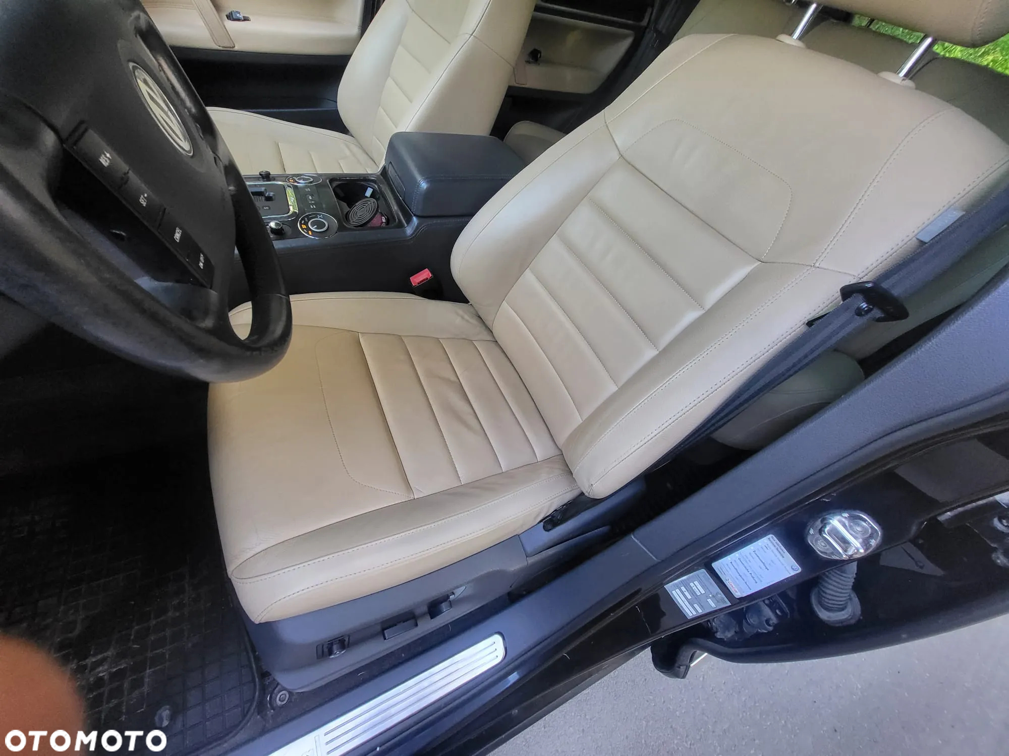 Volkswagen Touareg 4.2 V8 Automatik Individual - 8
