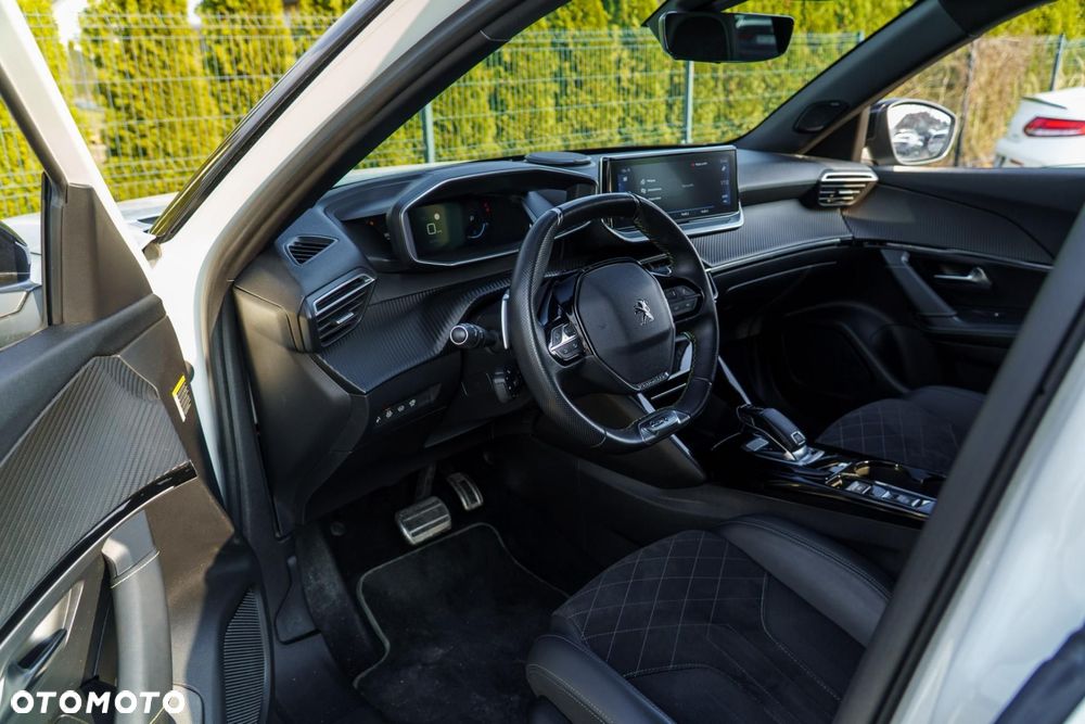 Peugeot 2008 - 9