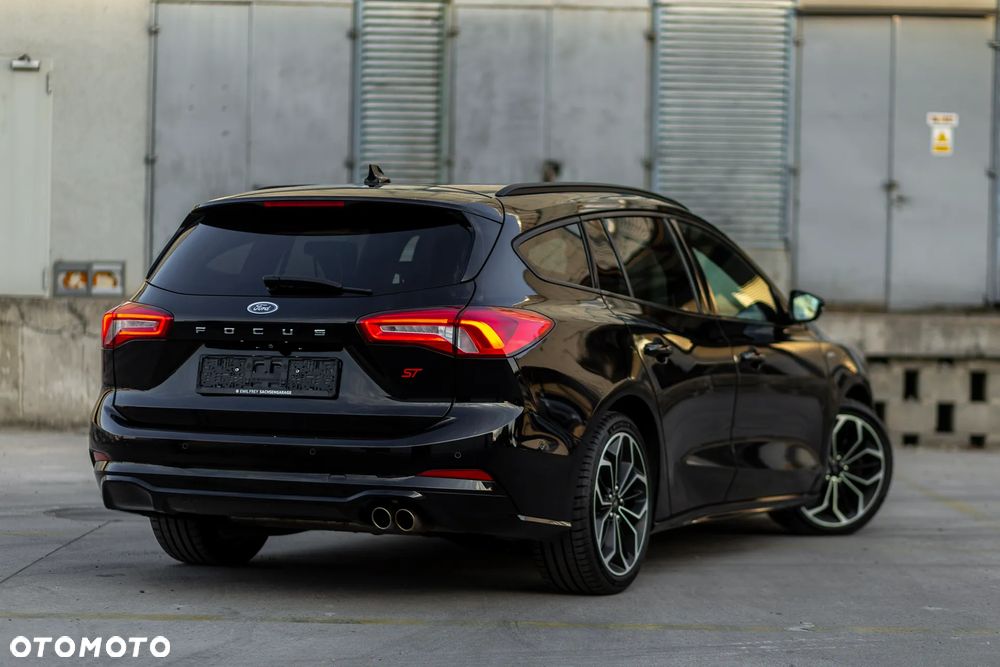 Ford Focus - 22