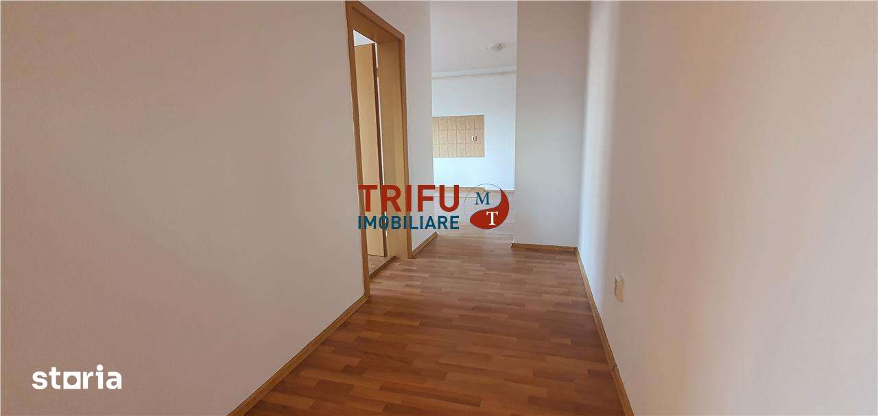 Apartament 3 camere de inchiriat Cetate etaj 2 — fotografia 3