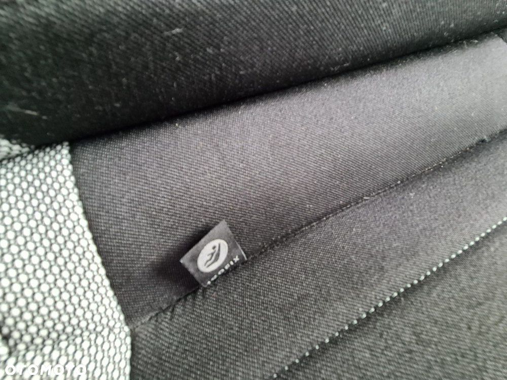 Skoda RAPID 1.0 TSI Ambition - 27