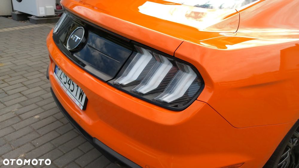 Ford Mustang - 24