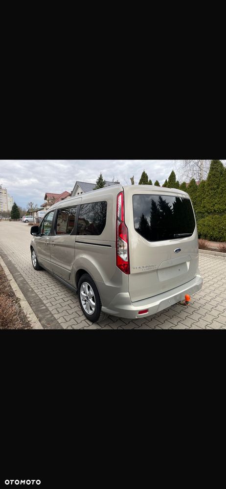 Ford Tourneo Connect Grand - 9
