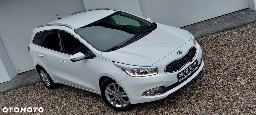 Kia Ceed 1.4 CVVT ISG Spirit - 39