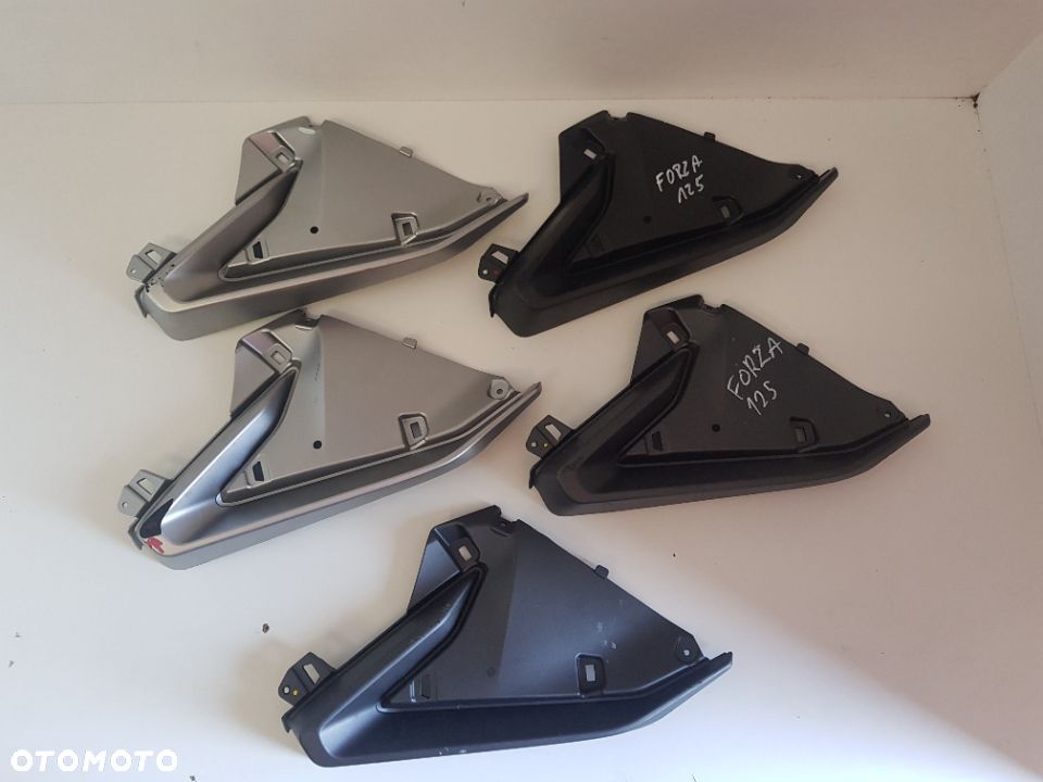Honda Forza NSS 125 300 Owiewka Prawa Osłona Boczna Wypełnienie 18+ - 1