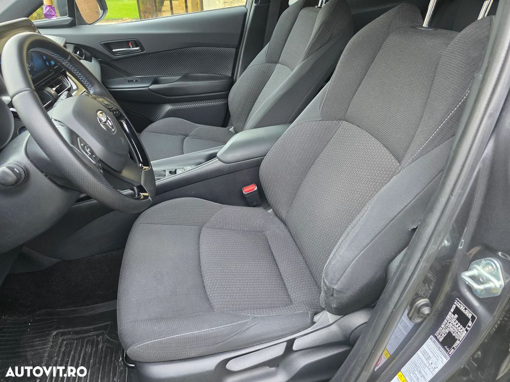 Toyota C-HR - 10