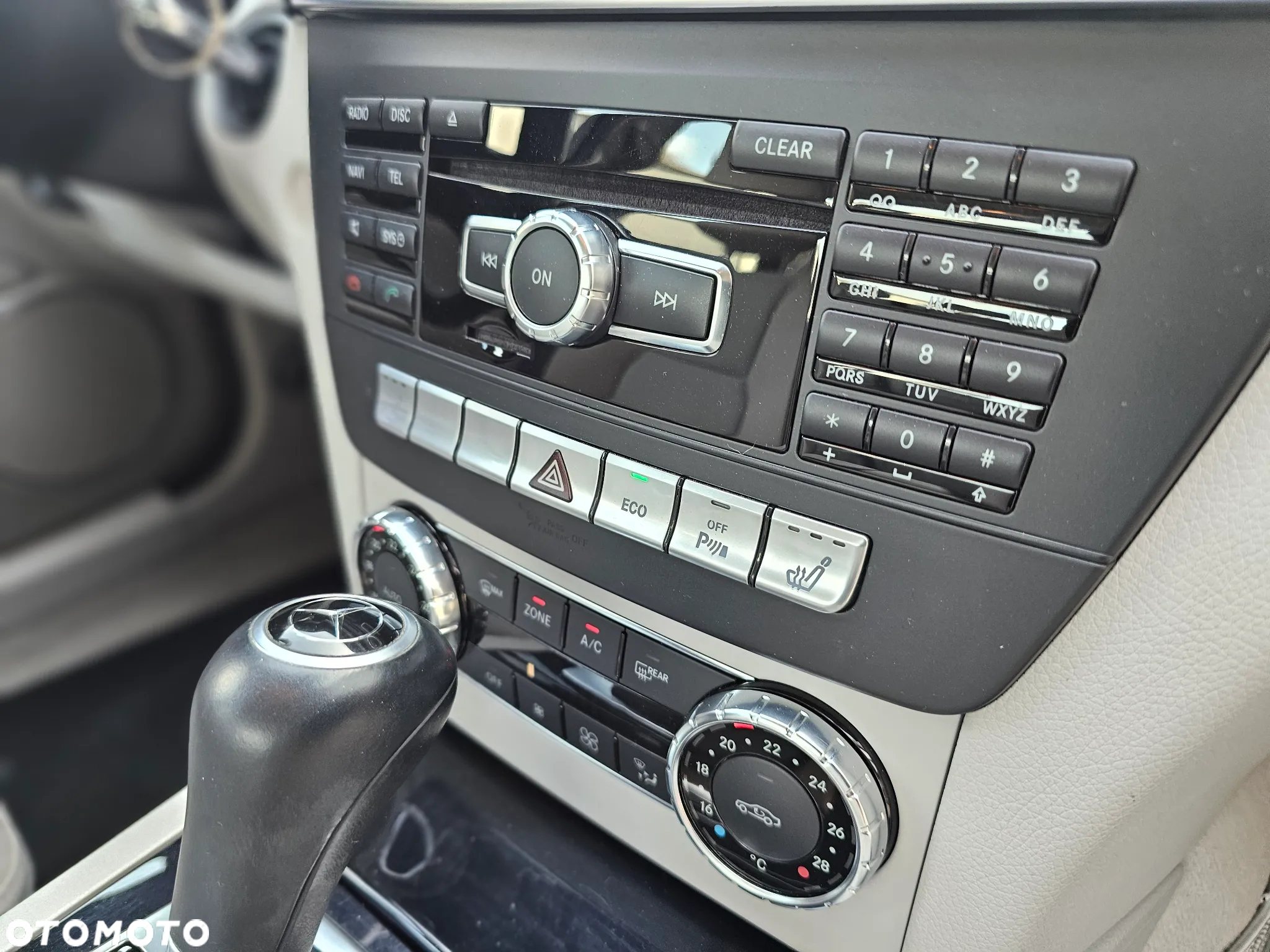 Mercedes-Benz Klasa C 180 BlueEFFICIENCY 7G-TRONIC Elegance - 18