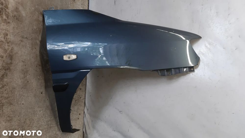 * HYUNDAI MATRIX I BŁOTNIK PRZÓD PRAWY SZARY - 1