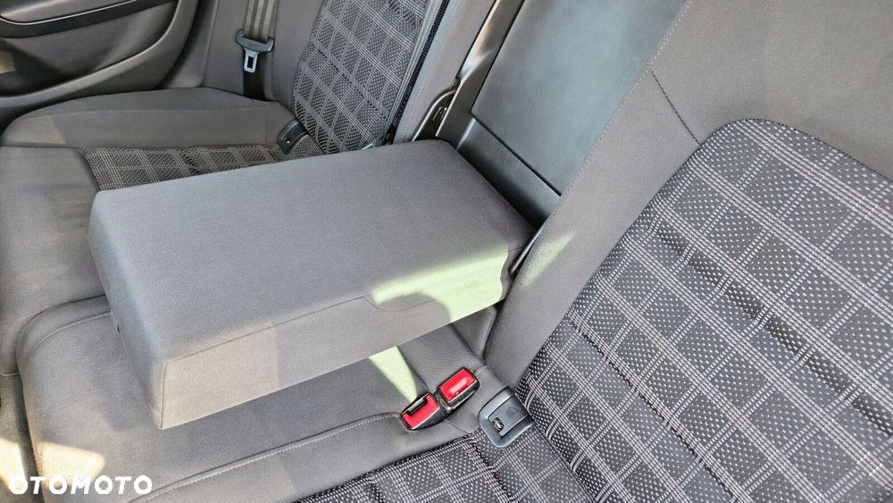 Audi A4 Avant - 37