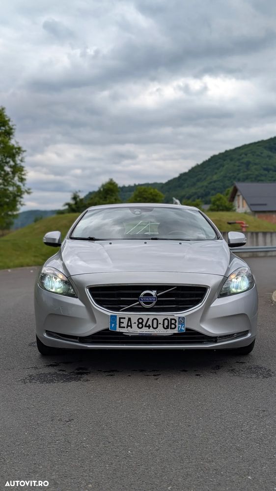 Volvo V40 D2 ECO Kinetic - 2