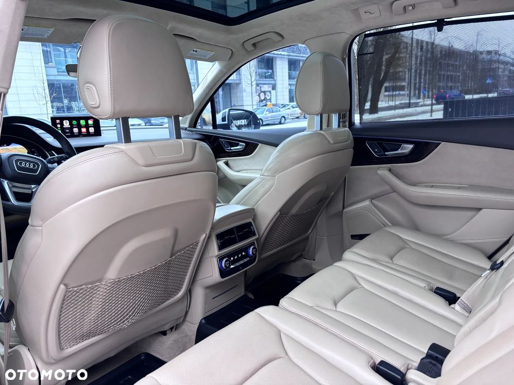 Audi Q7 3.0 TFSI Quattro Tiptronic - 16