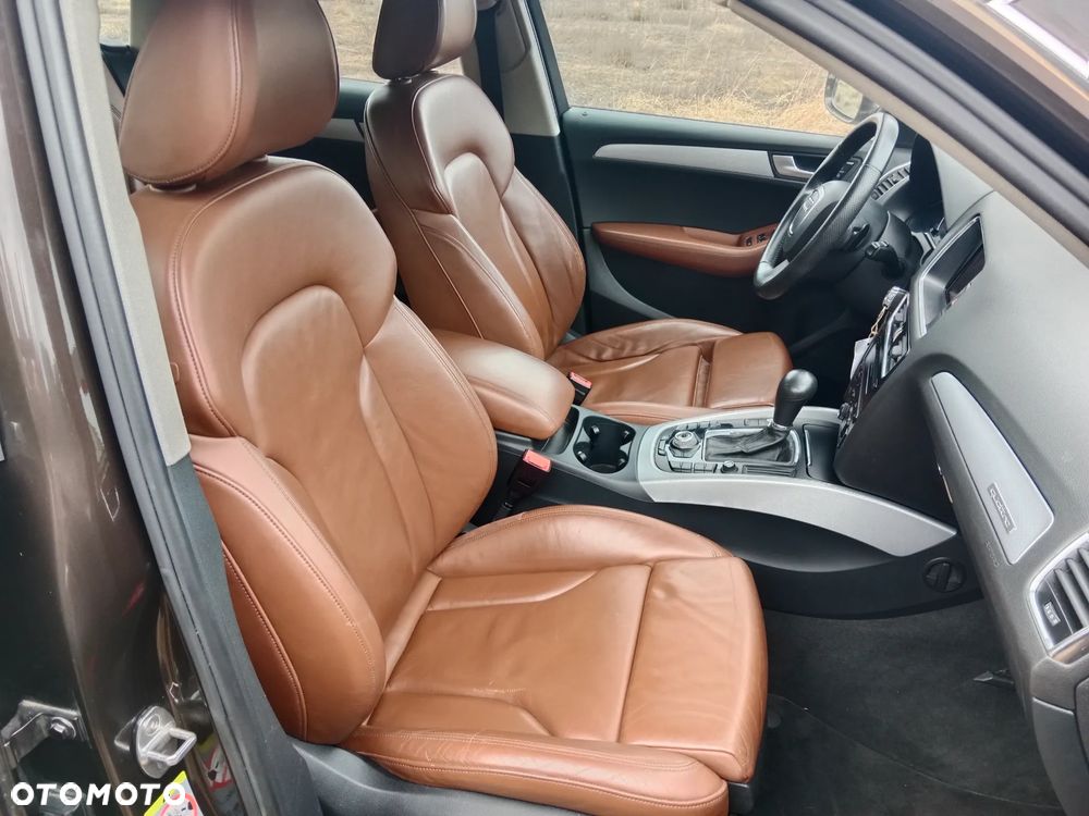 Audi Q5 3.2 FSI Quattro S tronic - 12