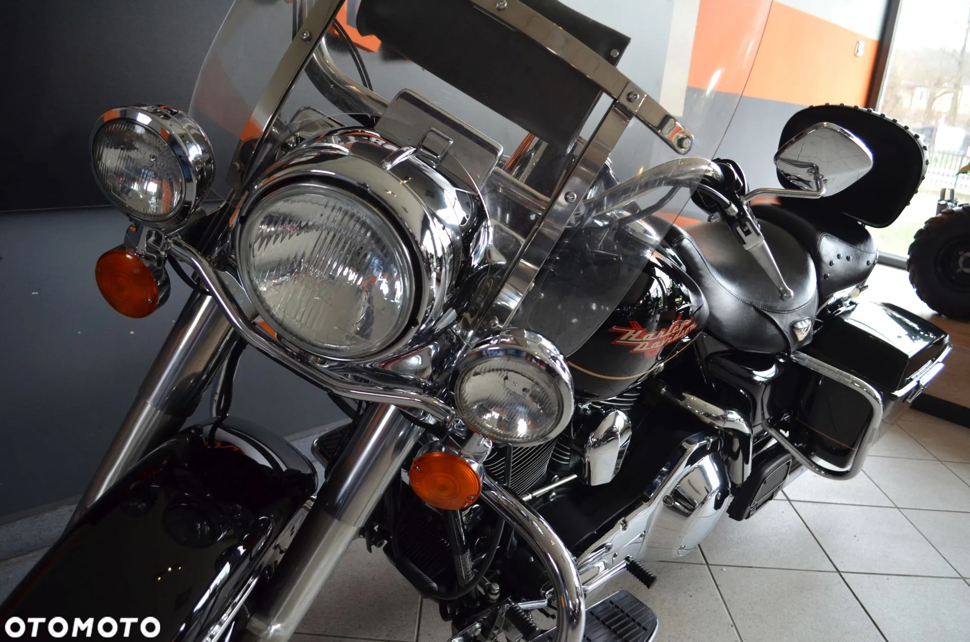 Harley-Davidson Touring Road King - 32