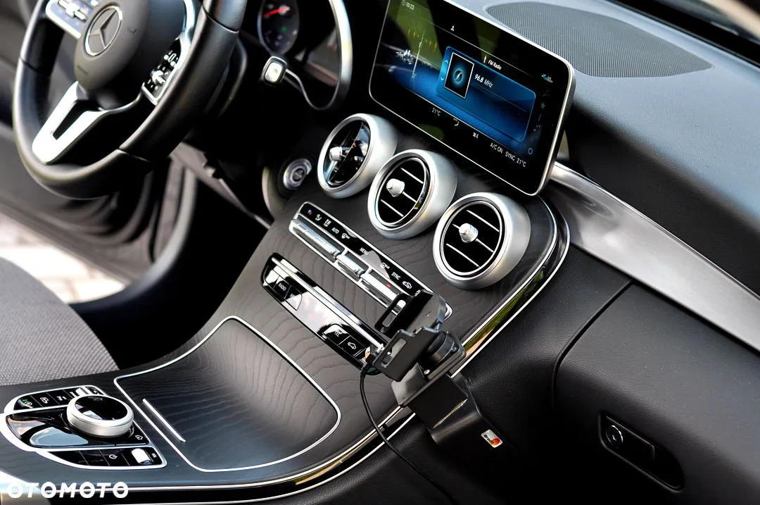 Mercedes-Benz Klasa C 220 d T 9G-TRONIC AMG Line - 25