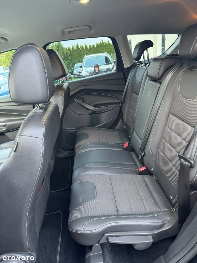 Ford Kuga - 17