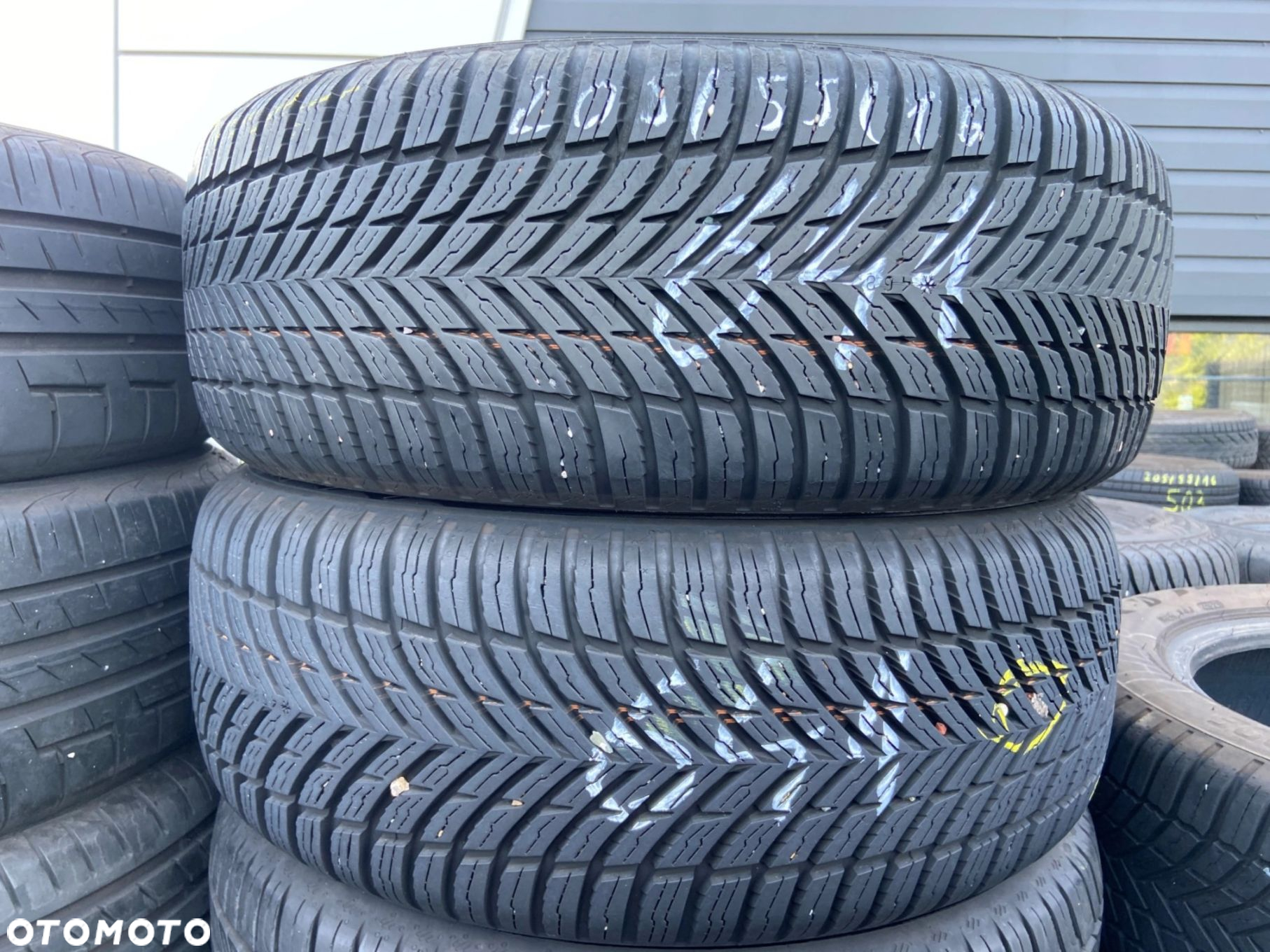 205/55/16 Nokian SeasonProof_7mm_2szt_(641) - 2