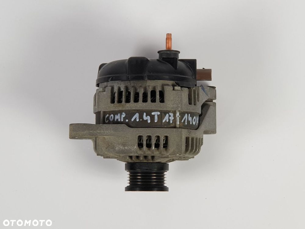 JEEP COMPASS 1.4T od 2018 r Alternator - 1