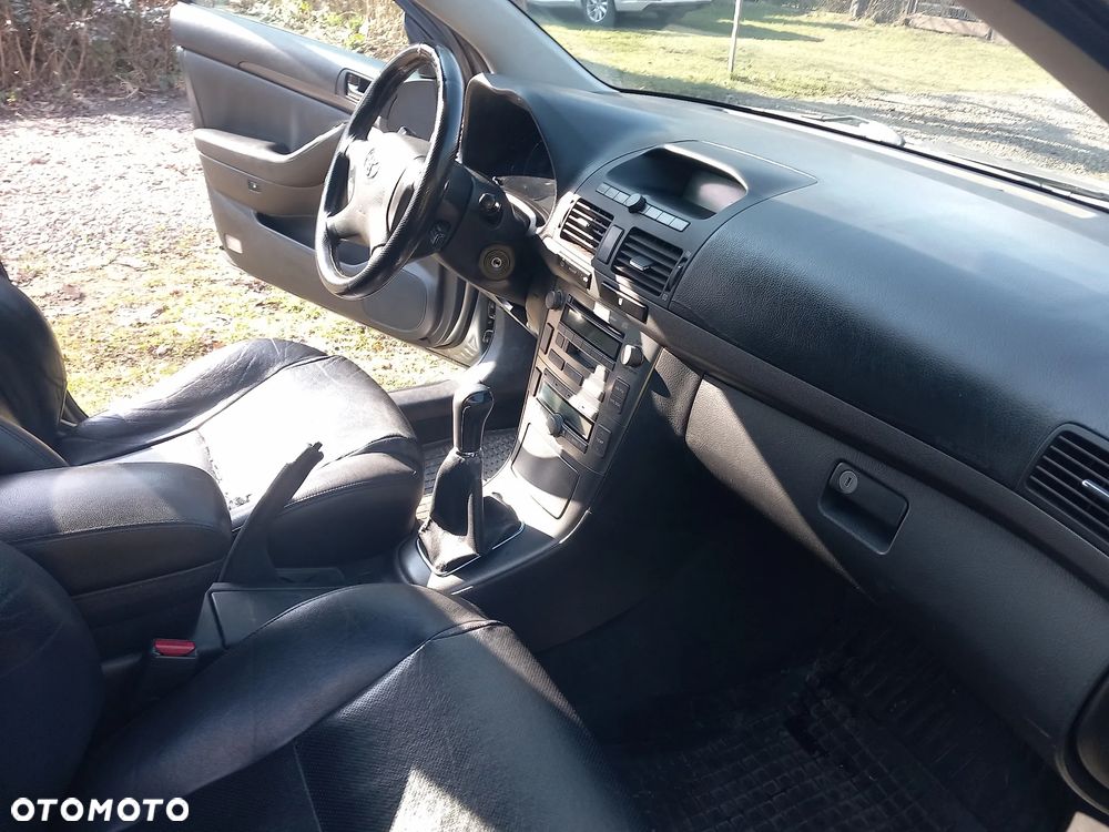 Toyota Avensis 2.0 D-4D Sol - 7