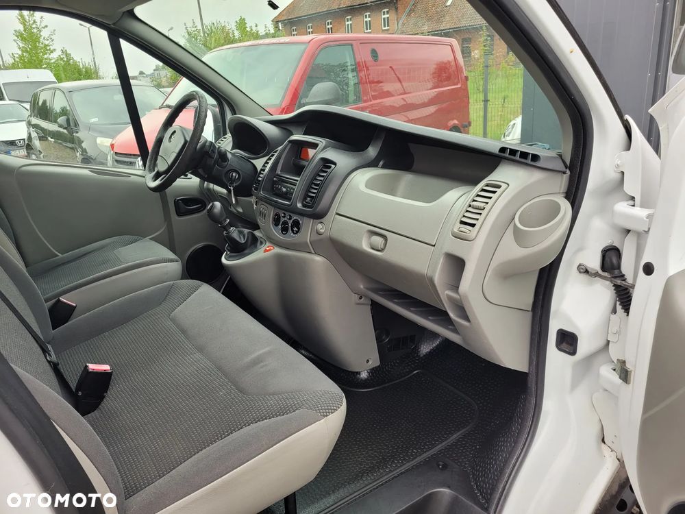 Opel VIVARO - 9