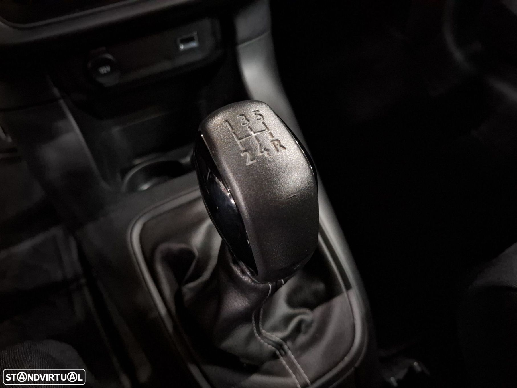 Citroën C3 1.2 PureTech Plus - 19