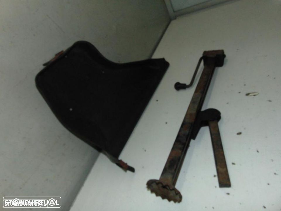 Fiat 127 prateleira do tablier - 1