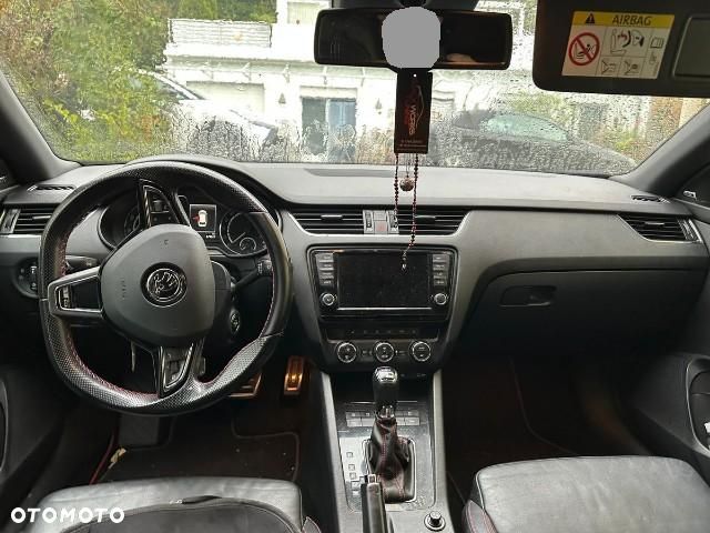 Skoda Octavia 2.0 TSI RS DSG - 10