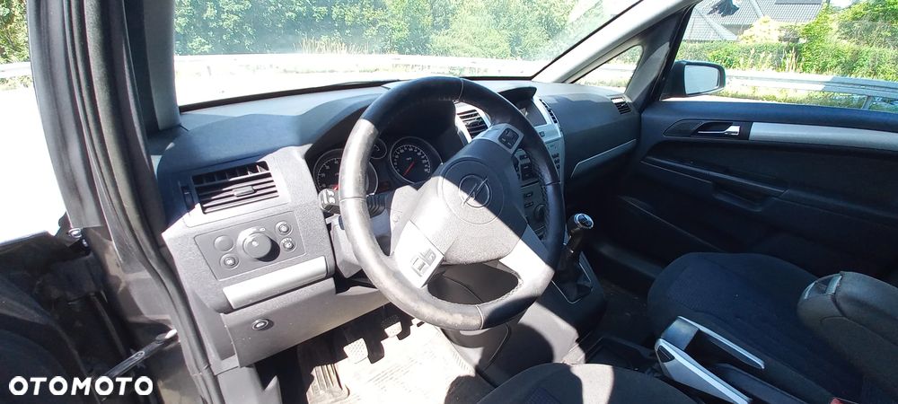 Opel Zafira 1.6 Essentia - 7